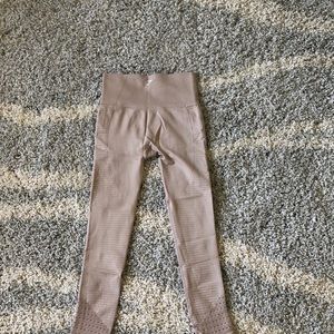 Gymshark Energy Seamless Leggings Taupe (Size M)